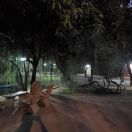 克雷哈特村住宿加早餐旅馆 波隆纳鲁沃 外观 照片